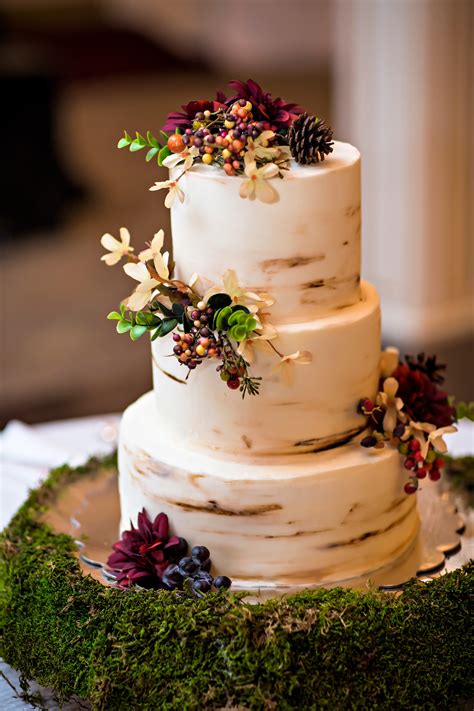 Autumn Wedding Cake Decorations