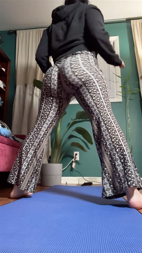 avaclairexx OnlyFans leaked content