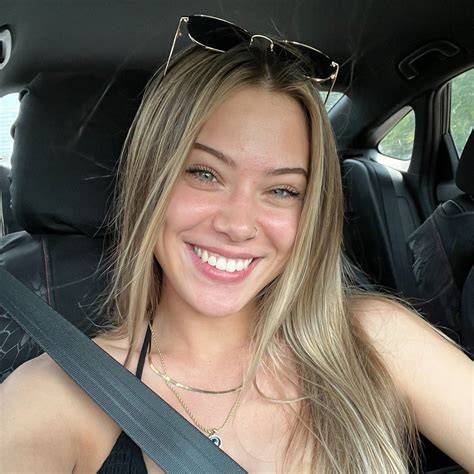 avery cristy nude