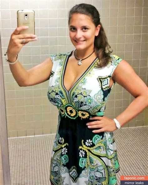 avery.leigh OnlyFans leaked content