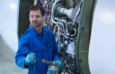 Aviation Engineer Salary