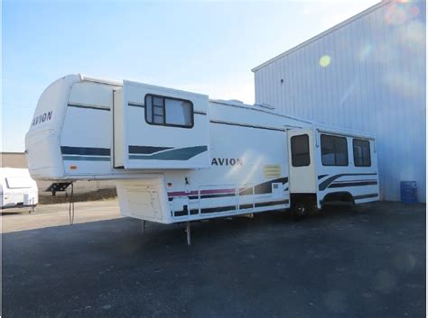 Avion 5th Wheel