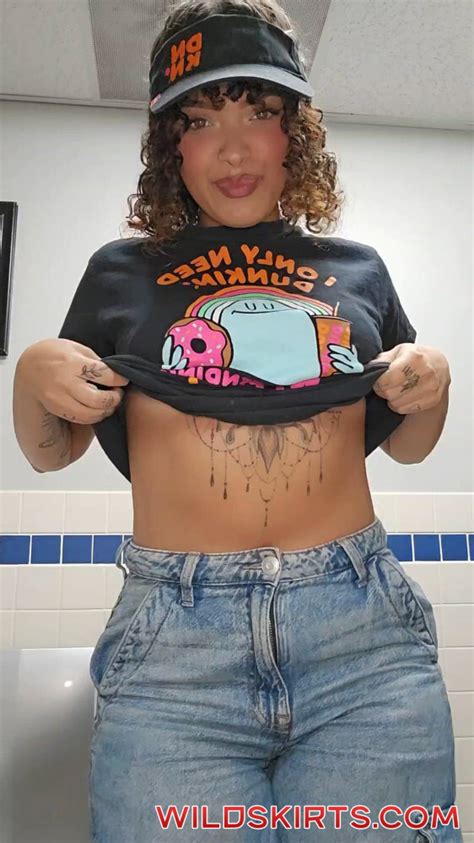 ax0bby OnlyFans leaked content