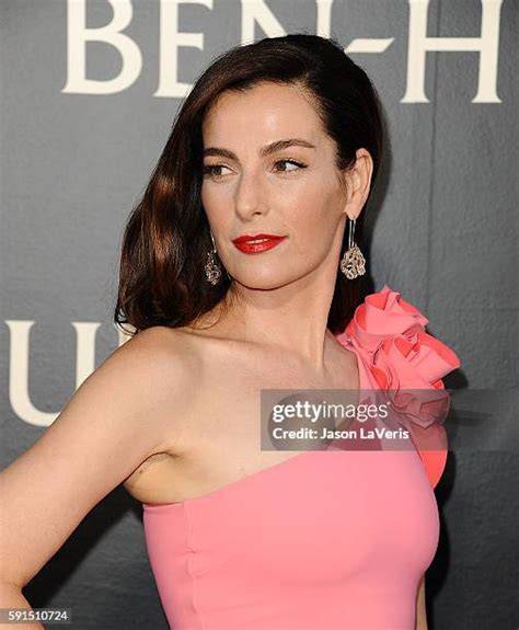 ayelet zurer boosty