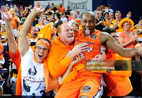 ayinde ubaka biography