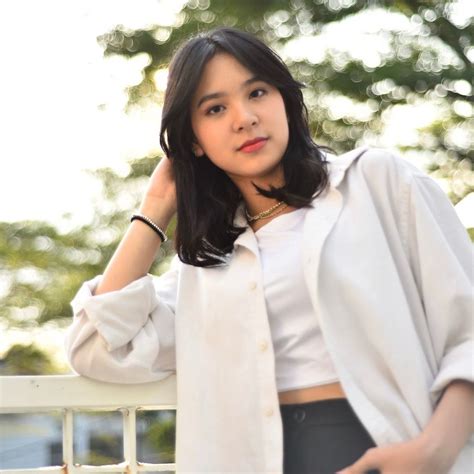 AZIZI ASADEL ZEE JKT48：Mendadak Free Fire 2 Kembali Hadir, Tampilkan Duel Publik Figur