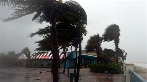 Bdb The National Hurricane Center Is Putting The Cone Of Uncertainty On A Diet