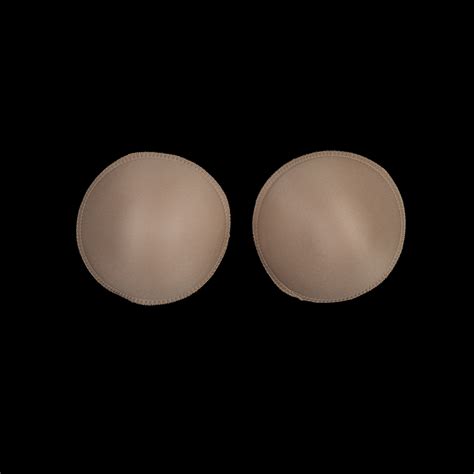 b cup nude