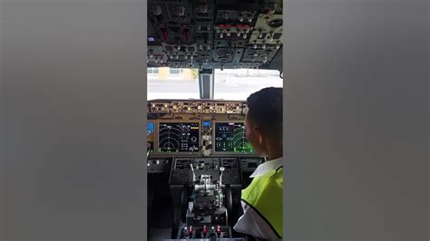 Read B737 Chapters Amm 