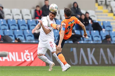 başakşehir - ümraniyespor oyuncu puanları