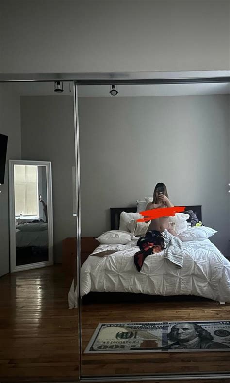 babyysandra creator profile