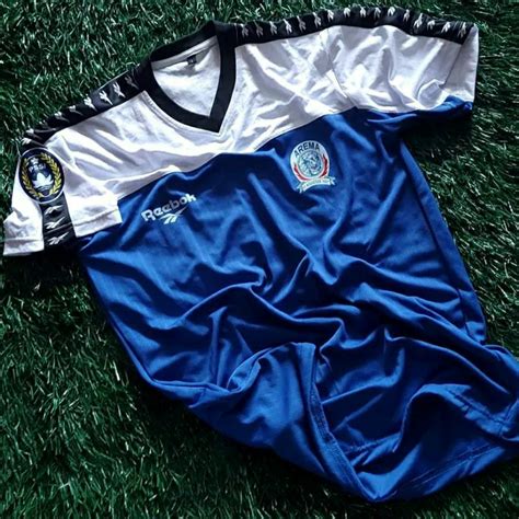 BAJU AREMA：Persebaya Surabaya Kurung Singo Edan di Kandang, Semakin Tangguh