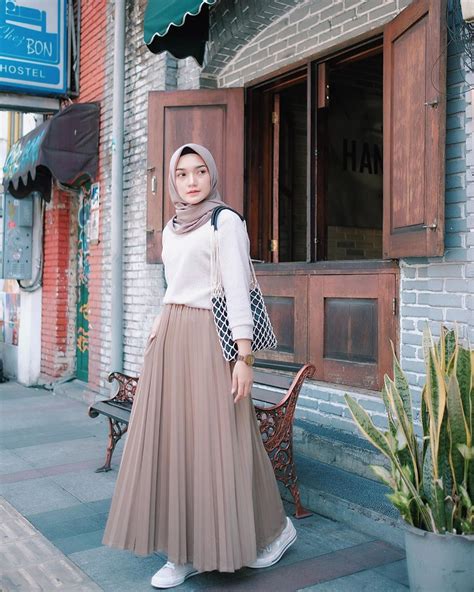 Baju Kampus  Inspirasi Fashion Hijab Ke Kampus Yang Simpel - Baju Kampus