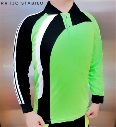 Baju Olahraga  Jual Baju Olahraga Pria 1 Set Lengan Pendek - Baju Olahraga