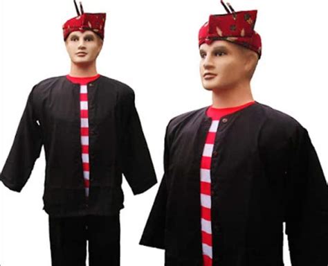 BAJU ADAT MADURA - 37 Pakaian Adat dari Semua Provinsi di Indonesia, Unik!