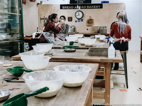 Baking School: The Bread Ahead Cookbook ( Bread Ahead Bakery)