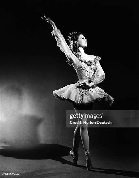 ballet dancer born in 1926