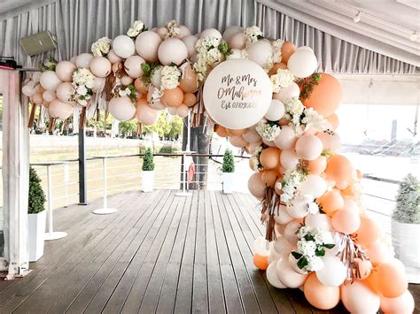 Balloon Designs For Weddings