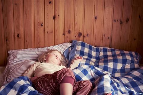 barn kissar ofta och lite