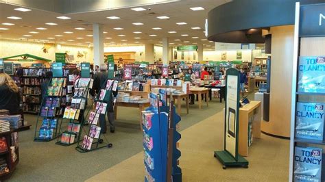 Barnes And Noble Hingham