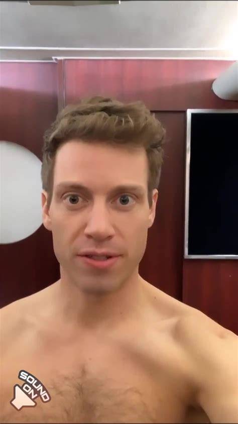 barrett foa nude