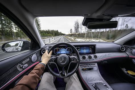 basen i bilen spelar igenom