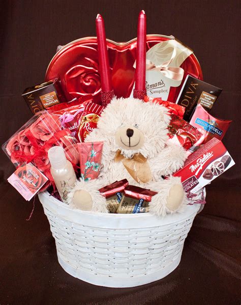 Basket Arrangements For Valentines Day