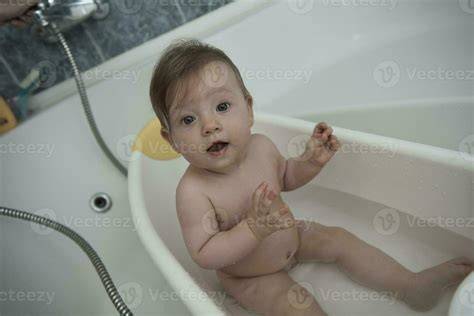 bath nudes