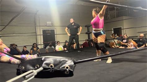 battle of the bootys