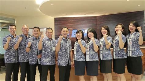 Bca Produksi 35 000 Seragam Batik Baru Dari Seragam Kerja Bank Bca - Seragam Kerja Bank Bca