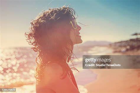 beach nude hot