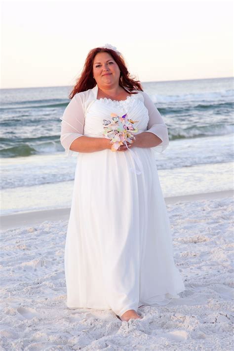 beach style wedding dresses plus size