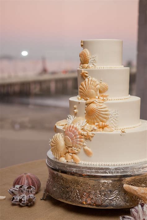 Beach Wedding Cakes With Seashells