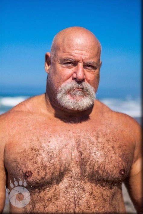 bear daddy nude