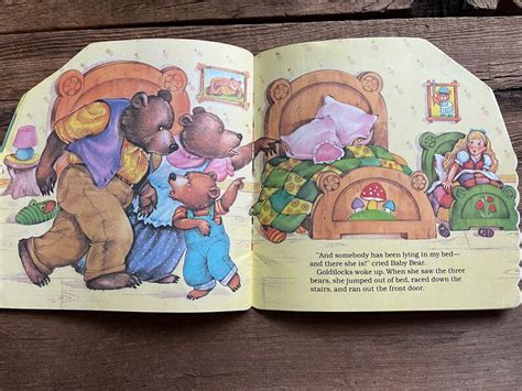 Bears Super Shape Search Bear In The Big Blue House Vinyl Sticker Book 2