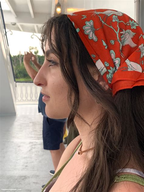 beebee asmr OnlyFans leaked content