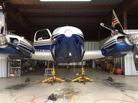 beechcraft landing gear
