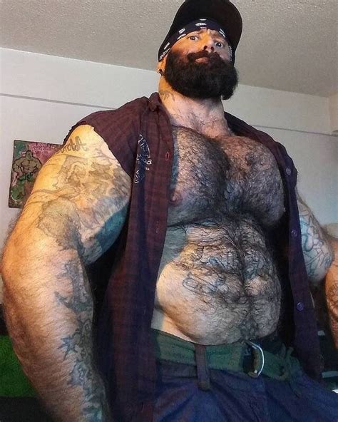 Beefy muscle daddy