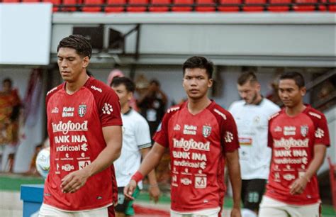 BEK BALI UNITED：Bagas Adi Pemulihan Cedera dan Kadek Arel TC Timnas ... -