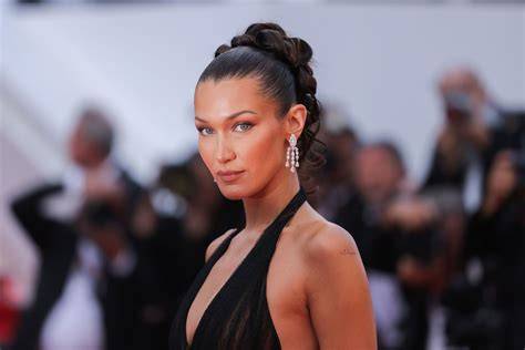 bella hadid boosty