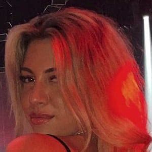 bella renaldi nude