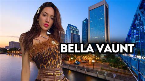 bella vaunt nude