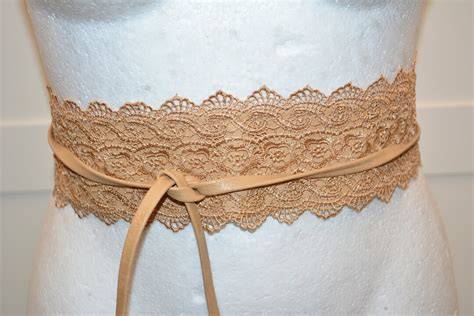 belt nude
