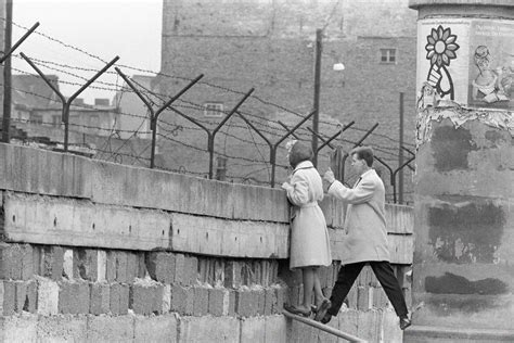 Berlin Wall Why Was It Built