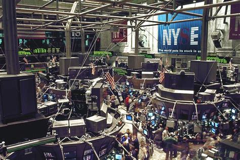 The iShares 20+ Year Treasury Bond ETF (NYSE:TLT) was 2.