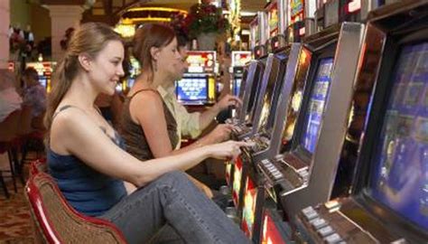 best online casino for 18 year olds