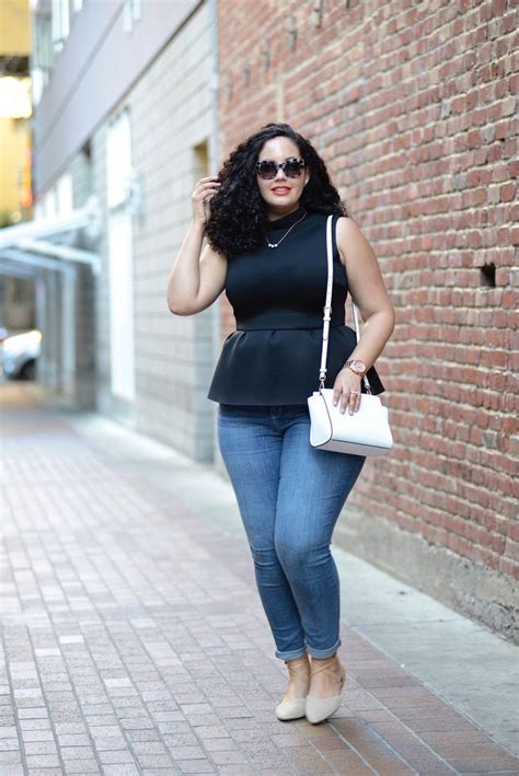 best outfit for first date curvy woman