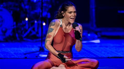 beth hart nude