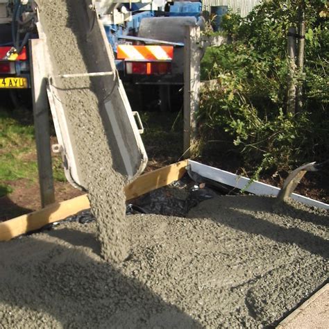 BETON READY MIX：Jangan Salah Pilih! Saatnya Cari Tahu Perbedaan Cor Manual dan