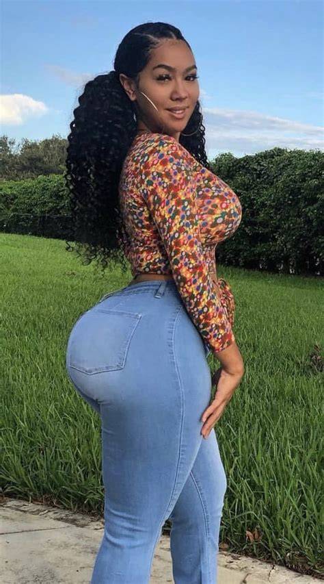 big butt babes nude